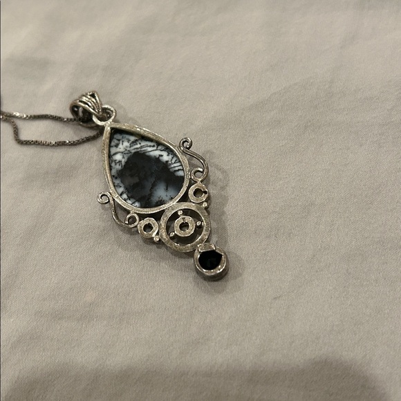 Dendritic Agate Pendant silver Necklace - Picture 6 of 9